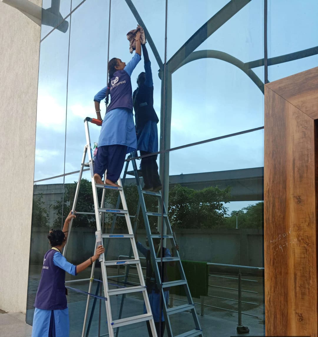 Terminal Cleaning & Housekeeping